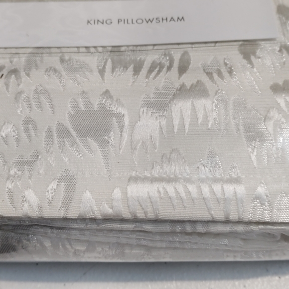 Hotel Collection Bedding Hotel Collection Plume King Sham White